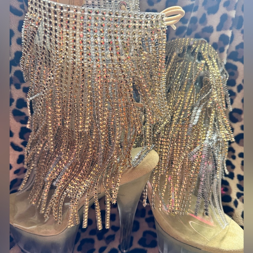 Gold and silver pleasers - Picture 4 of 4